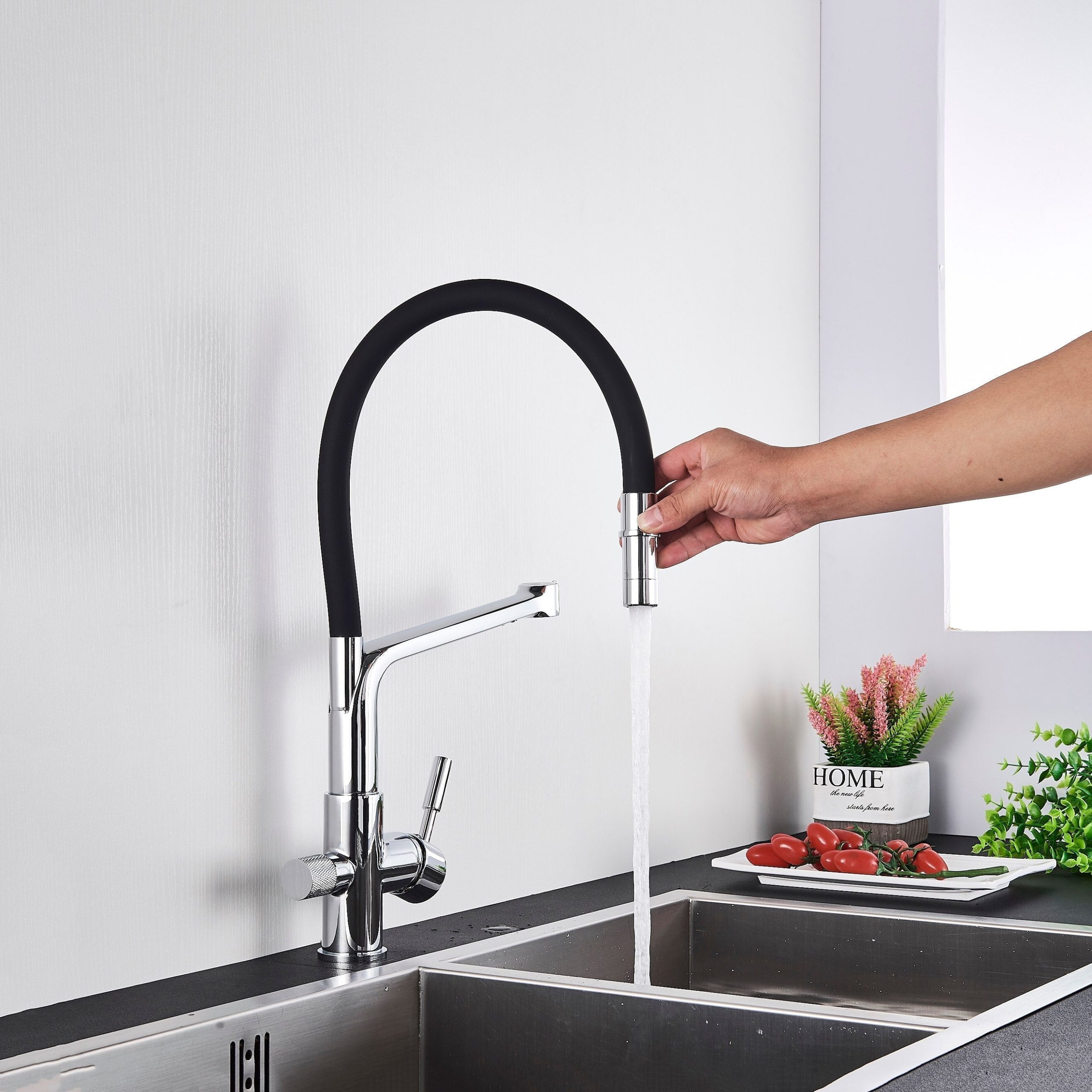 Sleek White Kitchen Faucet with Black Pull-Down Sprayer - Image 5
