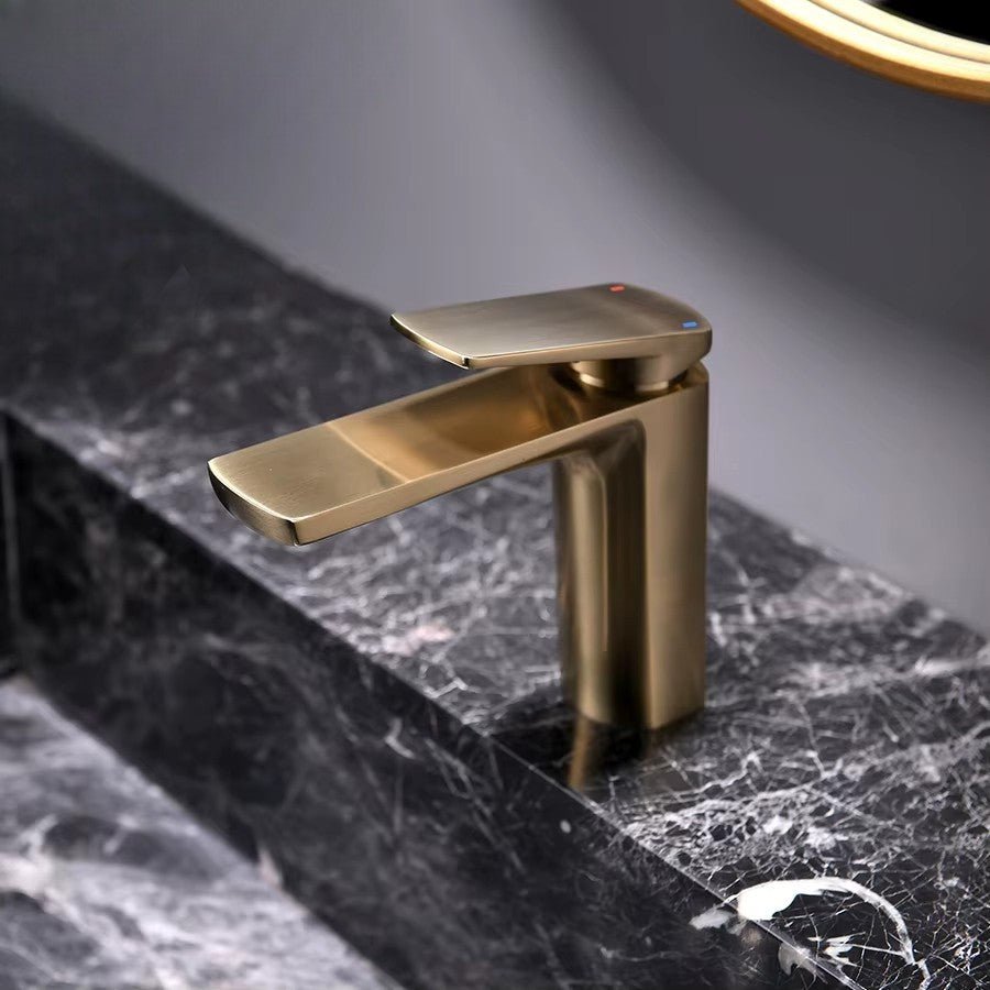 Modern Brushed Gold Single-Handle Bathroom Faucet - Image 2